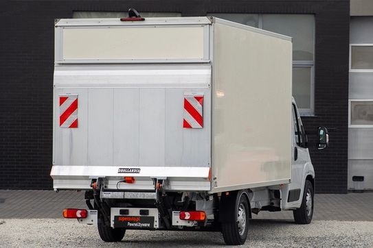 Peugeot Boxer Kontener 8EP + Winda