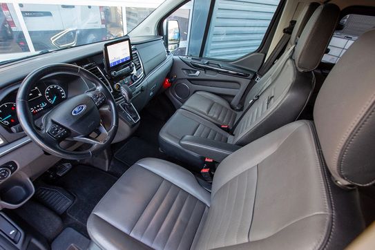 Ford Tourneo Custom L2H1 Titanium AT