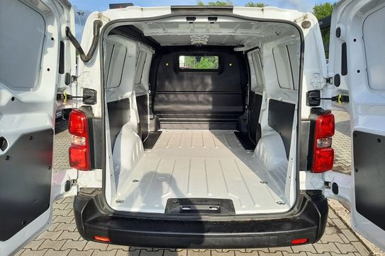 Peugeot Expert e-Expert L2H1