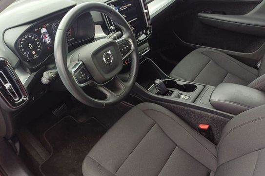 Volvo XC40 B4 B AWD Momentum Pro aut