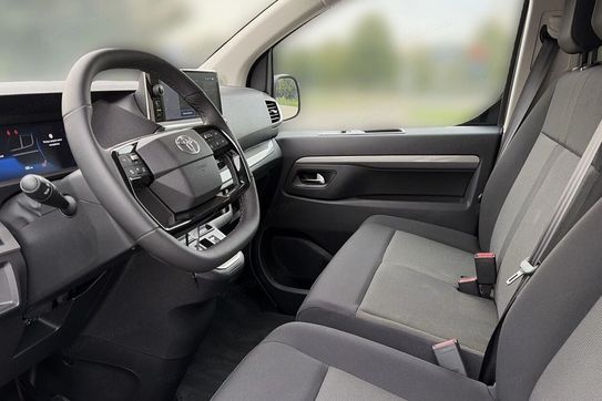 Toyota Proace Verso 2.2 D4-d Medium Business