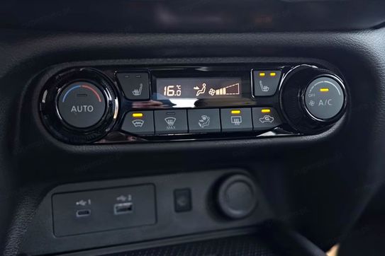 Nissan Juke N-Connecta 1.6 HEV