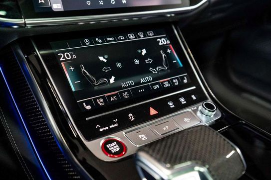 Audi A8 S8 TFSI quattro