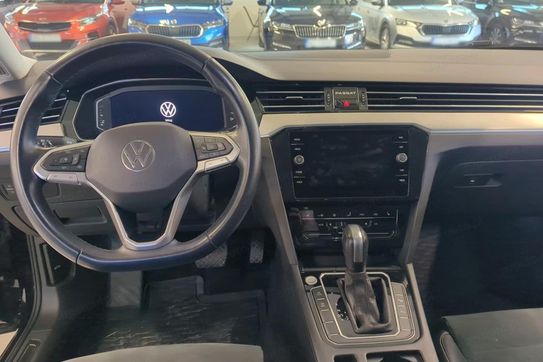 Volkswagen Passat 2.0 TSI Elegance DSG