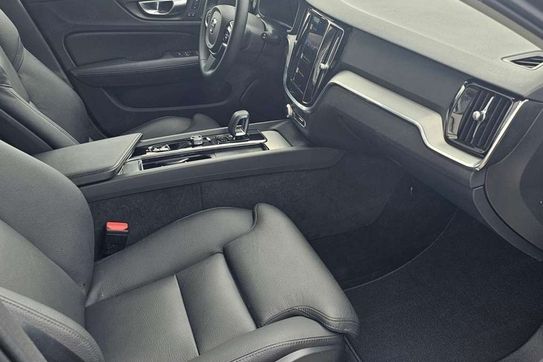 Volvo V60 B4 Ultra Dark