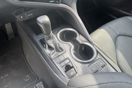 Toyota Camry Executive 2.5 Hybrid  CVT