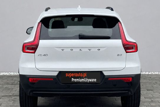 Volvo XC40 B3 Plus Dark