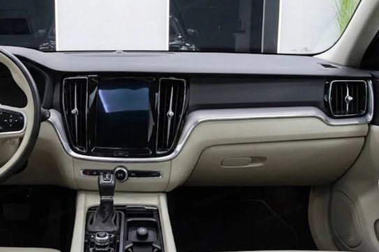 Volvo V60 T4 Momentum aut