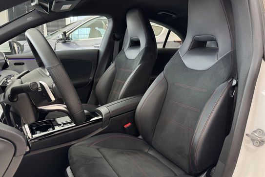 Mercedes CLA 200 AMG Line