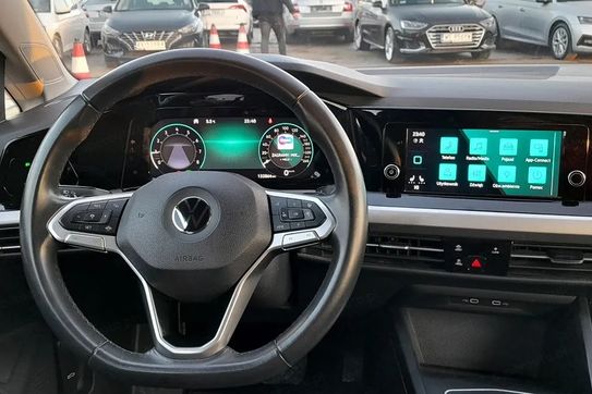 Volkswagen Golf VIII 1.5 eTSI Life DSG