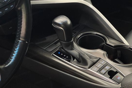 Toyota Camry 2.5 Hybrid Prestige