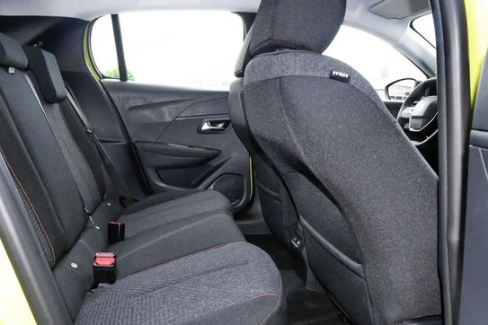 Peugeot 208 Style e-DCS6 1.2 mHEV