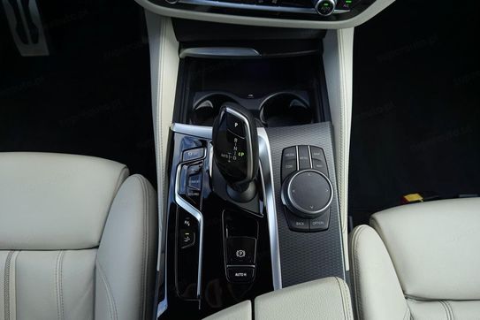 BMW Seria 6 640i mHEV sport-aut