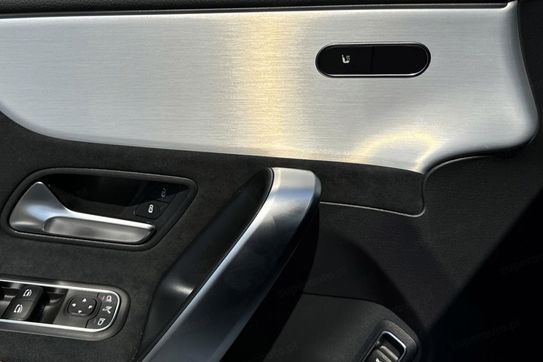 Mercedes CLA 200 AMG Line