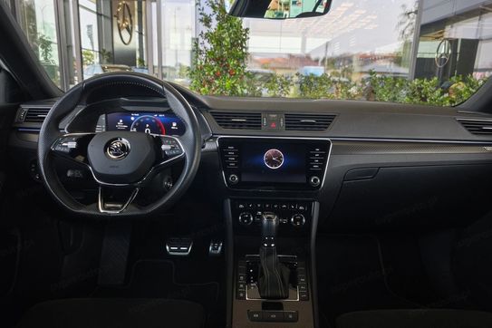 Skoda Superb 2.0 TDI SCR 4x4 Sportline DSG