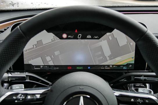 Mercedes Klasa E 200 4-Matic AMG