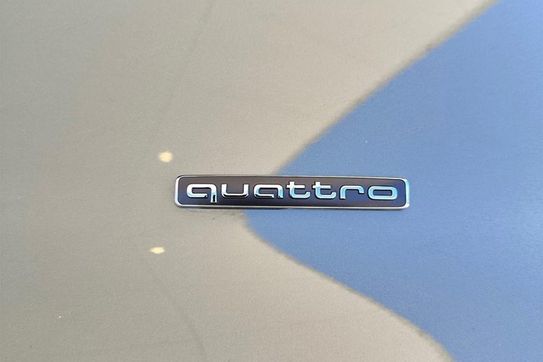 Audi Q5 TDI quattro S line Sportback