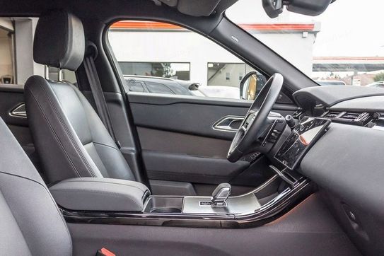 Land Rover Range Rover Velar Velar 2.0 D200 mHEV Dynamic SE