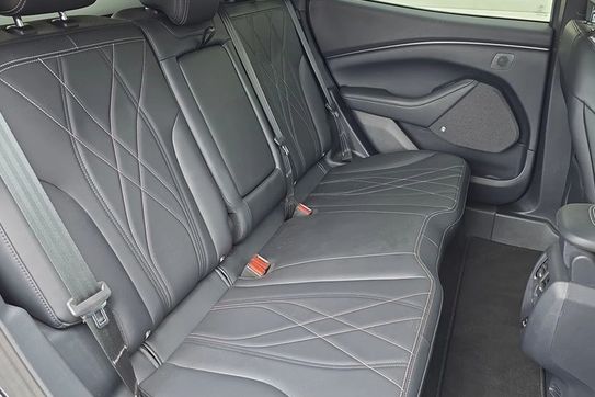 Ford Mustang Mach-E 75kWh RWD