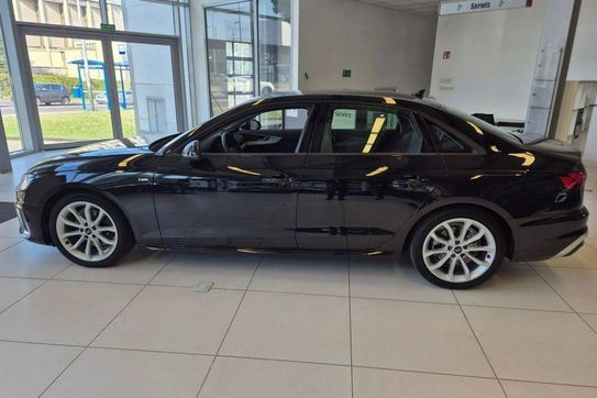 Audi A4 35 TFSI S Line