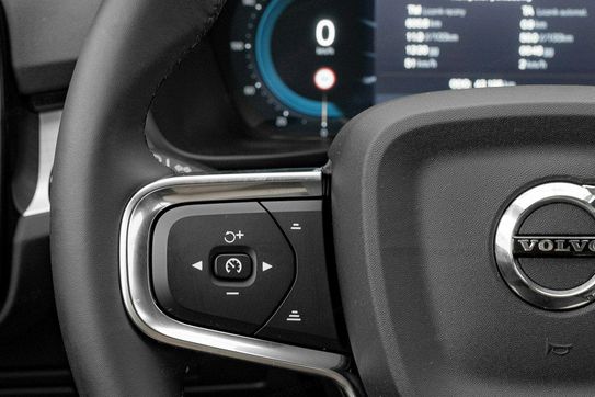 Volvo XC40 B3 Plus Dark