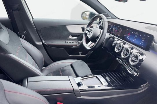 Mercedes Klasa A 220 d AMG Line
