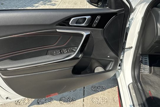 Kia ProCeed GT 1.6 T-GDI  DCT