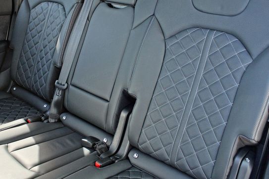 Audi Q7 50 TDI quattro S Line