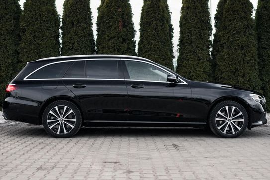 Mercedes Klasa E Kombi 300 de 4MATIC Avantgarde