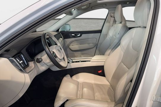 Volvo XC60 B5 B AWD Inscription