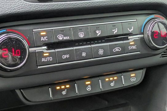 Kia Ceed 1.5 T-GDI L DCT
