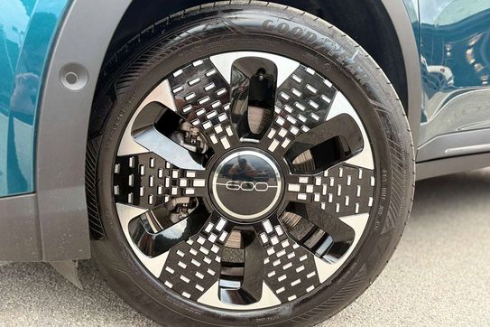 Fiat 600 La Prima 1.2 Turbo Hybrid eDCT