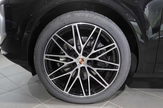 Porsche Cayenne Coupe Black Edition