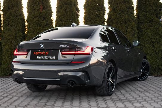 BMW Seria 3 330e M Sport sport-aut
