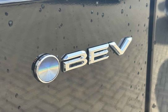 Toyota C-HR + Style BEV