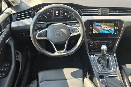 Volkswagen Passat 1.5 TSI Elegance DSG