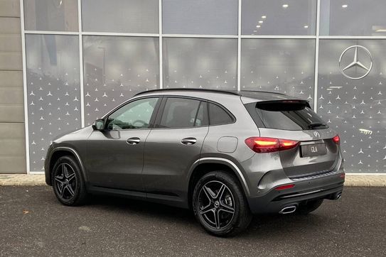 Mercedes GLA 200  AMG Line