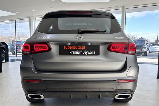Mercedes GLC 300 e 4MATIC AMG Line