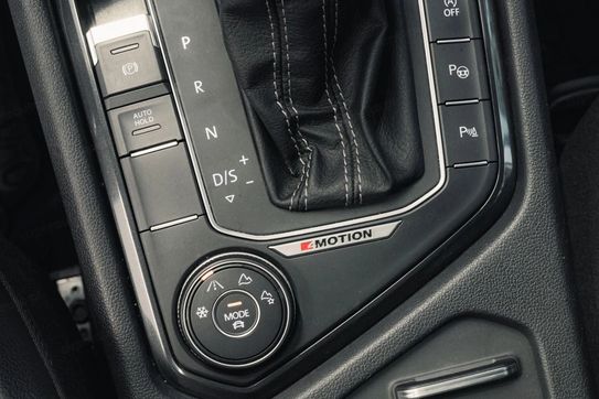 Volkswagen Tiguan 2.0 TSI 4Mot. R-Line DSG