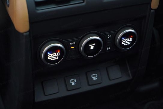 Land Rover Defender 130 D350 X-Dynamic HSE