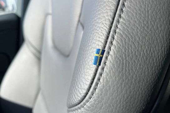 Volvo XC60 T8 Plug-In Hybrid AWD Plus Bright