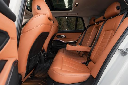 BMW Seria 3 320d mHEV Luxury Line sport-aut