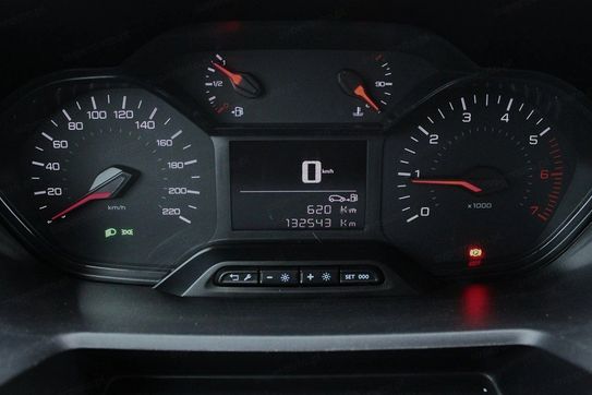 Peugeot Partner Van L2H1 Chłodnia do -20°C