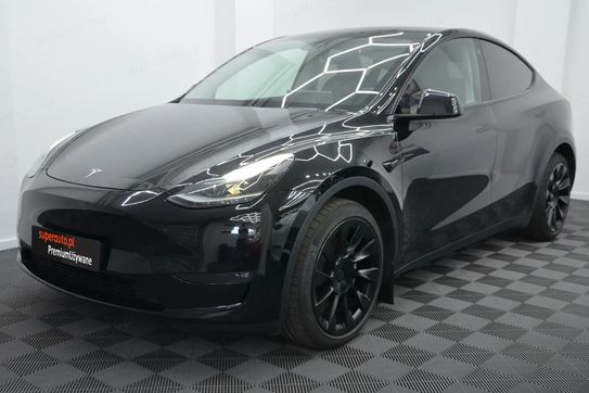 Tesla Model Y Long Range AWD