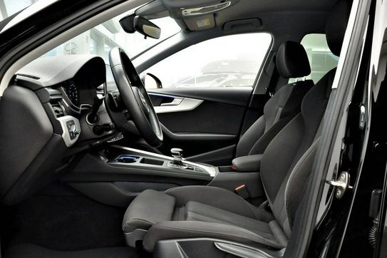 Audi A4 40 TFSI mHEV quattro S Line S tronic