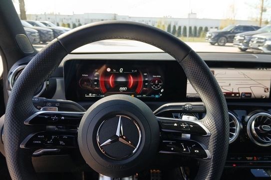 Mercedes Klasa A 200 AMG Line
