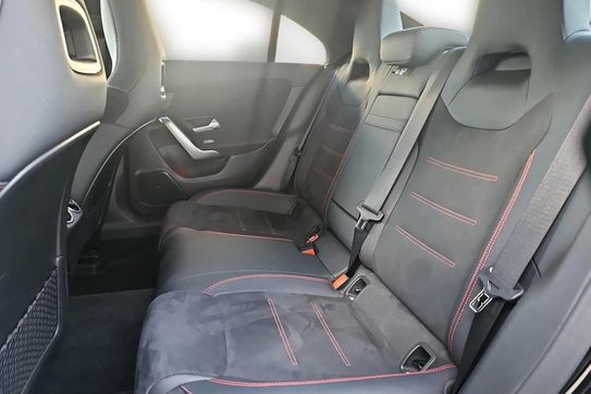 Mercedes CLA 220 4MATIC AMG Line