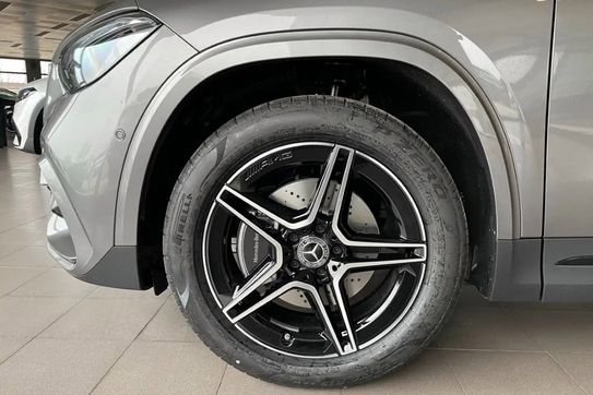 Mercedes GLA 220 4-Matic AMG Line