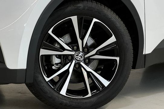 Toyota C-HR Style 2.0 Hybrid Dynamic Force