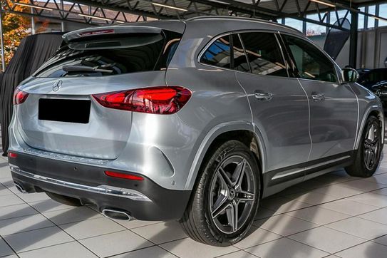 Mercedes GLA 220 4-Matic AMG Line